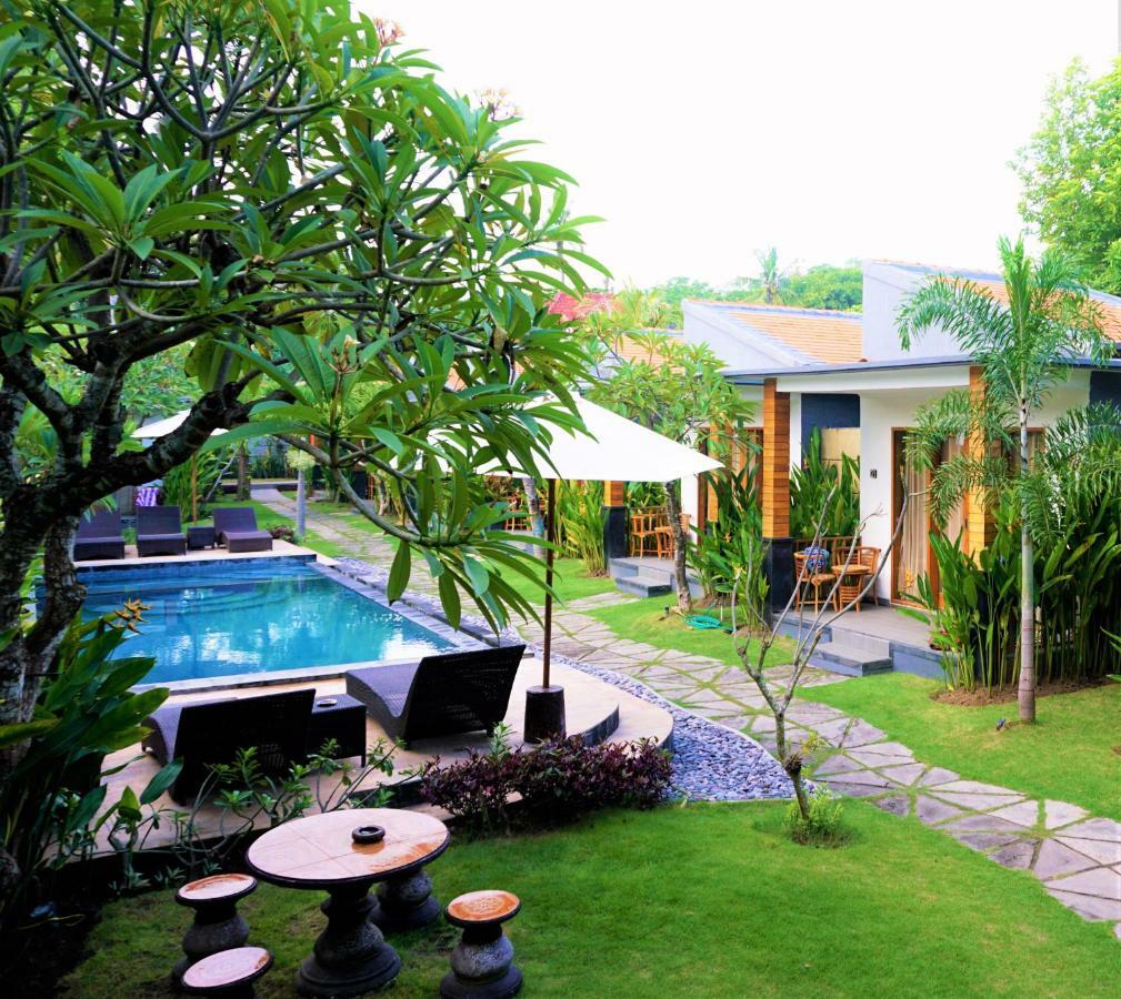 Singabu Bungalows Batununggul Exterior foto